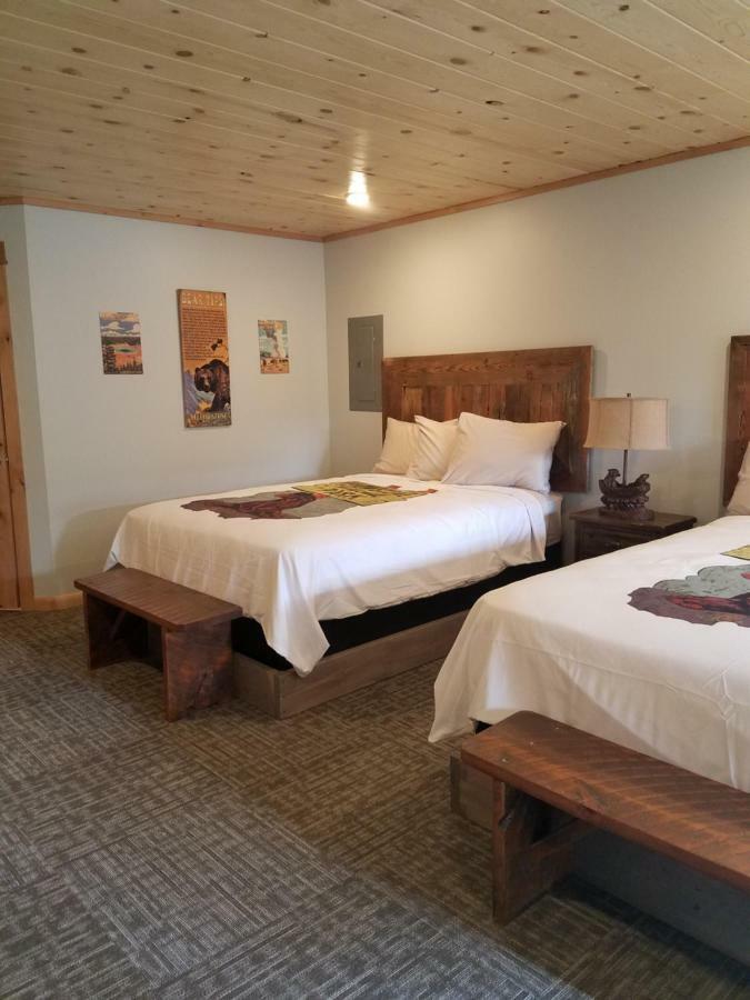 406 Lodge At Yellowstone Gardiner Exterior photo